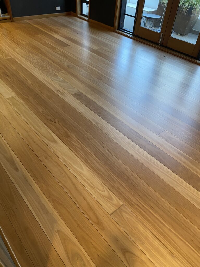 Blackbutt solid timber floor polishing