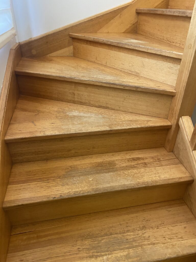 tassie oak stair polishing