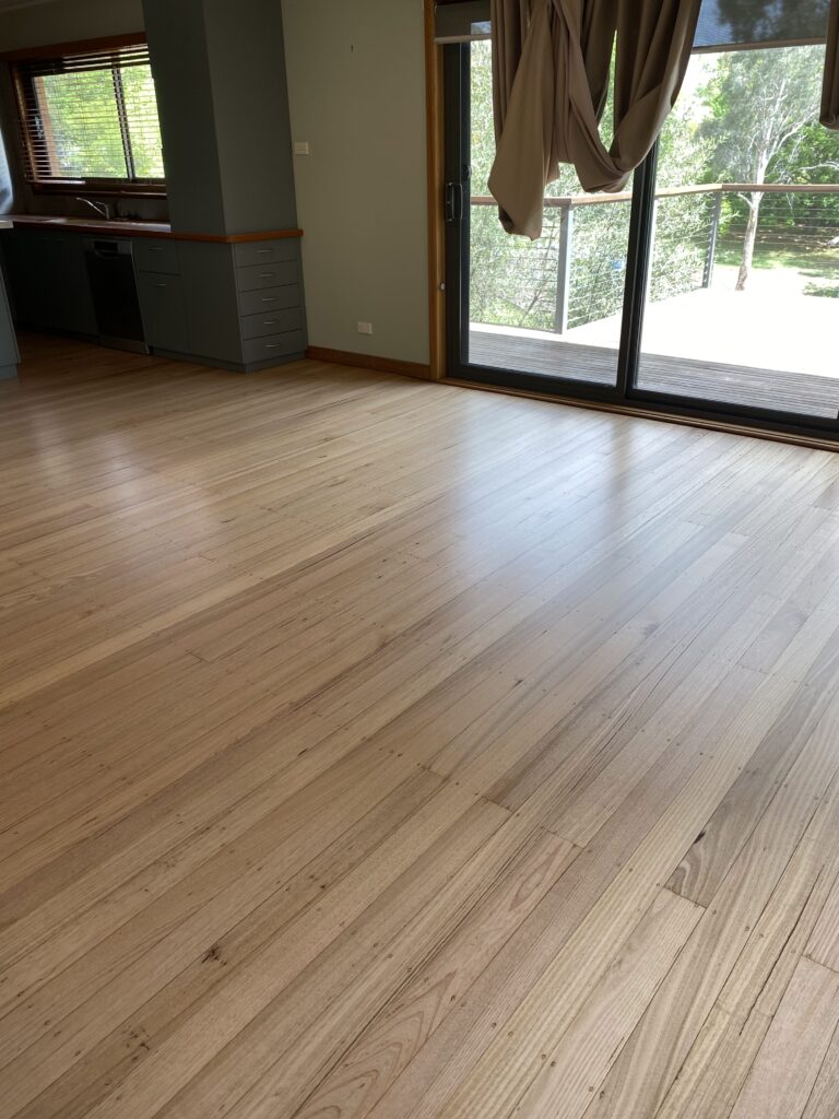 tassie oak floor sanding canberra