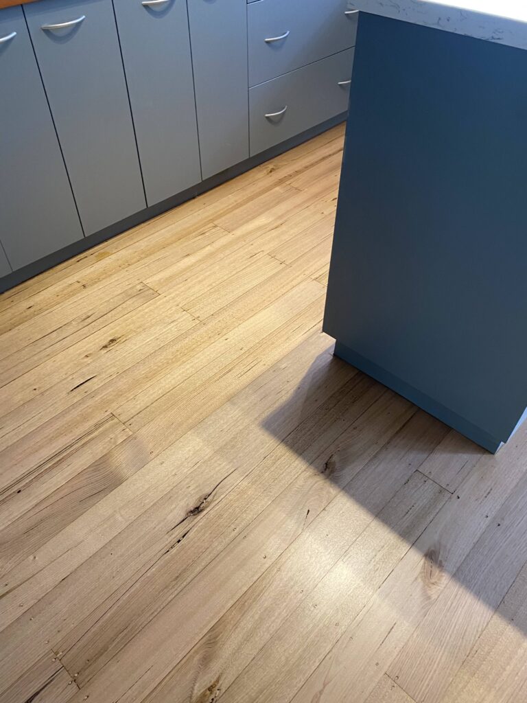 tassie oak floor sanding