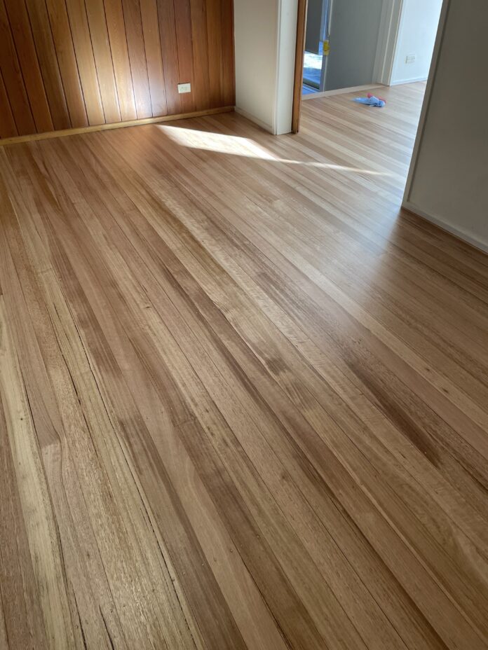 Timber floor polishing Hughes Timber floor polishing Hughes